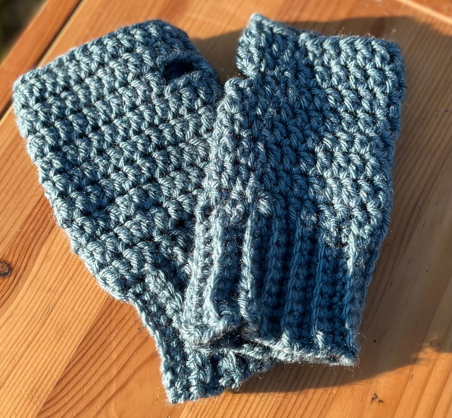 Fingerless gloves